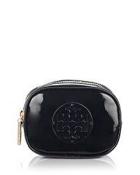 A chic logo-detailed cosmetic case for the contemporary girl from Tory Burch. Exclusive to Bloomingdale's.