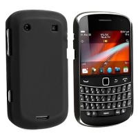 Aimo Wireless BB9900PCLP001 Rubber Essentials Slim and Durable Rubberized Case for BlackBerry Bold 9900/9930 - Retail Packaging - Black