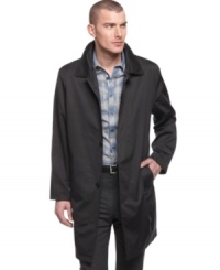 Don't let the weather stop you. This big and tall raincoat from London Fog is ready to handle any storm.