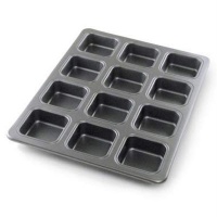 Calphalon Classic Bakeware Dessert Bar Pan