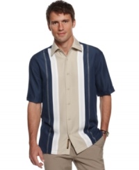 Lighten up your look. This easy, casual shirt from Cubavera keeps the weekend rolling. (Clearance)