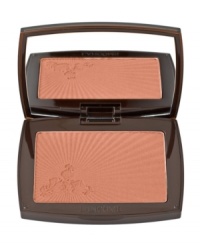 This sheer silky-light powder delivers a natural sun-kissed matte or shimmer (depending on which shade you choose) complexion in any season. The unique blend of mineral pigments and absorbent micro-spheres ensures a long-lasting smoothness and a perfect matte finish for your skin. Smooth and comfortable texture blends effortlessly and evenly into the skin. Does not go shiny or dull throughout the day. Skin feels silky soft and even toned. Result Pefect, yet natural-looking, for a bronzed complexion that stays fresh and color-true throughout the day. Suitable for all skin types. Not chalky, never cakey. Fragrance-free. Non-comedogenic. Allergy-tested for safety.