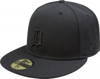 MLB Detroit Tigers Black on Black 59FIFTY Fitted Cap