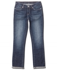 Classic cuff designed skinny jeans by Levi's. Goes with everything.