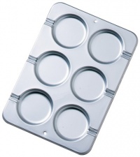 Wilton Round Cookie Treat Pan, 3 1/2 in. Diameter x 1/4 Inch Deep