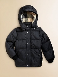 The perfect cold weather companion, this down puffer jacket has plenty of pockets, detachable hood and requisite check lining.Detachable hoodStand collarLong sleevesFull-zip front with snap coverTwo front slash snap pocketsFully linedPolyamideDown fillMachine washImported Please note: Number of snaps may vary depending on size ordered. 