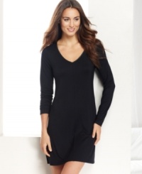 Lounge around in the easy comfort of Alfani's Essential sleepshrt. This long-sleeve style features a v-neck with satin trim around the neckline and hits above the knee.