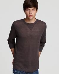 Longsleeve crewneck tee with tonal V inset for a blithe nod to bohemia.