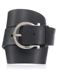 Leather belt with matte finish. Signature gancini buckle and leather keeper. Logo stamped on buckle.