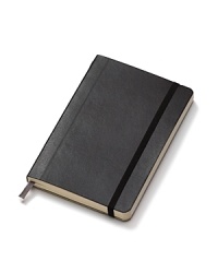 A truly classic notebook with 192 plain acid-free pages, an expandable inner pocket made of cardboard and cloth and a ribbon placeholder.