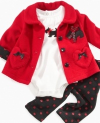 Add a little puppy print to her wardrobe for some great girly style. This set from Nannette comes in a soft and comfortable fleece to keep her warm and cozy.