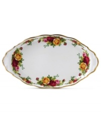 Garnished with the popular Old Country Roses dinnerware pattern, the Royal Albert regal tray brings the bounty of the English countryside to your table in fine bone china with gold, scalloped edges.