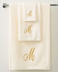 Utterly classic, this Initial Script hand towel gives your bathroom that personal touch it deserves in a completely elegant design. Features a beautifully embroidered script letter of your choice on a soft cotton ground.