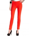 With a vibrant red wash and an unfailing fit, these jeans from TWO by Vince Camuto make a bold statement.