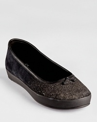 A glittering front fades to soft suede on Eileen Fisher's ombre-effect Glee flats--a casual silhouette with a subtle touch of glamour.