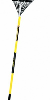 Truper 32401 Tru Pro54-Inch Steel Leaf Rake, 26-Inch Head, Fiberglass Handle, 10-Inch Grip