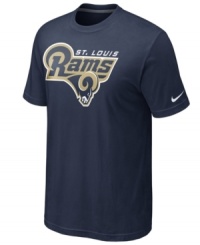 From the pre-game to after-party, show off your St. Louis Rams pride in this NFL football t-shirt from Nike.