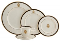 Pickard Gold Bracelet White Fine China with Black Trim and Eagle Crest 5-Piece Place Setting