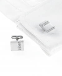 Perfect polish. These Donald Trump cufflinks are the right way to finish off your look.