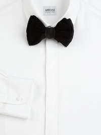 This smooth, velvet bow tie instantly adds formal flair to any classic dress shirt.CottonDry cleanMade in Italy