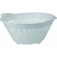 United Solutions  4-Quart Plastic Colander, White