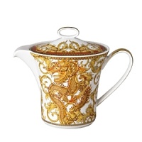 The most legendary figure of Asian mythology, the red dragon rises majestically from this fabulously opulent dinnerware from Rosenthal Meets Versace, conveying all its might and glory. Each piece features ornate golden baroque patterns and four small medallions representing the sun, and the Versace medusa decorates the background.