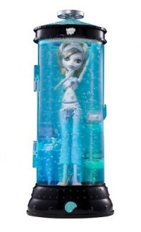 Monster High Dead Tired Lagoona Blue Doll And Hydration Station Playset