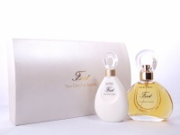 First By Van Cleef & Arpels For Women. Gift Set ( Eau De Toilette Spray 2.0 Oz + Perfumed Body Lotion 1.6 Oz )