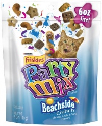 Friskies Party Mix, Beachside Crunch Cat Treats, Shrimp, Crab & Tuna Flavors, 6-Ounce Pouches (Pack of 7)