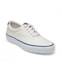 Relaxed and comfortable, these lace-up men's casual shoes offer a refined option for any laidback occasion.