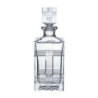 Classic preppy gets an elevated look with this striking crystal decanter from Lauren Ralph Lauren. Detailed with a wide rectangular barrel, sweeping neck and graceful turned-out lip, it's hand cut in a handsome Glen plaid pattern.