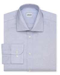 Get a fresh start with this clean, crisp cotton dress shirt from Armani Collezioni, tailored for a modern silhouette.