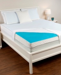 Refresh your bed with this Hydraluxe Gel Cooling Pad from Comfort Revolution, featuring advanced gel technology that keeps cool to the touch, perfect for getting a better night's rest. Gel bubbles adhere to a removable mattress cover allowing for versatility and easy care.