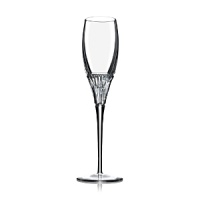 Inspired by moon goddesses, designer John Rocha offers fantastically clear crystal champagne flutes embellished with an exquisite etched design.