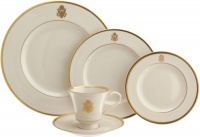 Pickard Gold Bracelet Ivory with Eagle Crest Fine China 5-Piece Place Setting