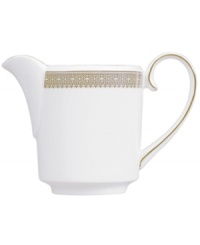 Like the grosgrain ribbons that dangle from her famous dresses, this white bone china collection of dinnerware and dishes from Vera Wang features two different platinum grosgrain borders. The wide corded border of textured grosgrain evokes soft elegance while the narrow wisp of platinum edging adds chic style.