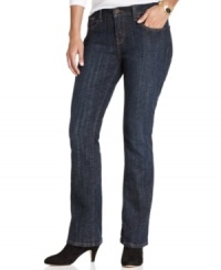 In a flattering fit and wash, get a sleek silhouette in these Levi's 515 bootcut jeans!