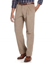 A relaxed, classic fit with room to move. These pants from Haggar are the comfortable dressy-casual choice.