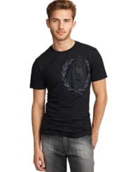 This Kenneth Cole New York tee has a cool graphic print and comfortable fit.