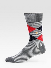 Smooth cotton combines a classic argyle pattern with simple stripes, accented with a signature logo detail.Mid-calf heightCottonMachine washImported