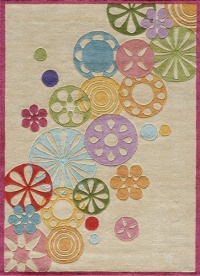 Momeni Falling Flowers Rug, Ivory, 2' x 3'