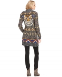 An intarsia tiger at the back adds an irreverent appeal to this patterned Kensie sweater -- an on-trend layering piece for a cool, casual look!