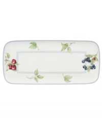 Lush ripened fruit adds stunning contrast to the creamy white porcelain of Villeroy & Boch's Cottage Inn sandwich platter, giving casual meals a touch of traditional elegance.