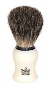 Omega 13109 Creamy Curved Handle Pure Badger Shaving Brush