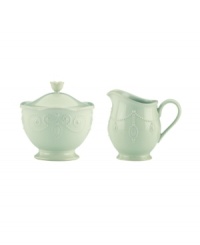 With fanciful beading and a feminine edge, this Lenox French Perle sugar and creamer set has an irresistibly old-fashioned sensibility. Hardwearing stoneware is dishwasher safe and, in an ethereal ice-blue hue with antiqued trim, a graceful addition to any meal.