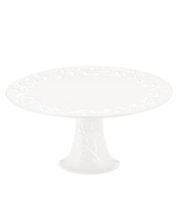 An elegant white-on-white pattern, embossed vine motif and interior glaze lend the Lenox Opal Innocence Carved cake stand to refined dining every day.