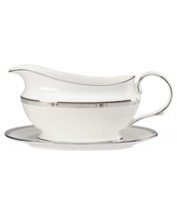 An art deco inspired design, platinum trim and metallic dots lend the Westerly Platinum gravy boat sophisticated polish. Part of a versatile Lenox dinnerware collection designed to complement a variety of settings.