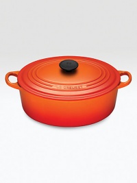 Crafted from heavy stoneware, Le Creuset cookware is the ultimate ingredient for chefs and home cooks worldwide. With its recessed-edge lid, this enameled cast iron oven masters slow cooking, evenly distributing and retaining heat.