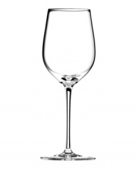 A must for white wine aficionados, the Sommeliers wine glass emphasizes the velvety texture, fruit flavor and balanced finish of Chardonnay and Chablis. Its classic Riedel shape celebrates both the freshness of young wines and spicy, mineral taste of mature wines.