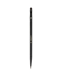 This versatile dual-ended brush is the ideal partner to all eye shadows and gel eyeliners. Designed with two sides for portability and convenience: the sleek tip applies shadow and gel eyeliner precisely and evenly to the perimeter of the eye, while the tapered, flat rounded side perfectly smudges shadow or gel eyeliner for a smoky, softly lined look.